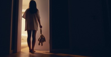 当爱情遭遇风雨，老婆的挽回之旅